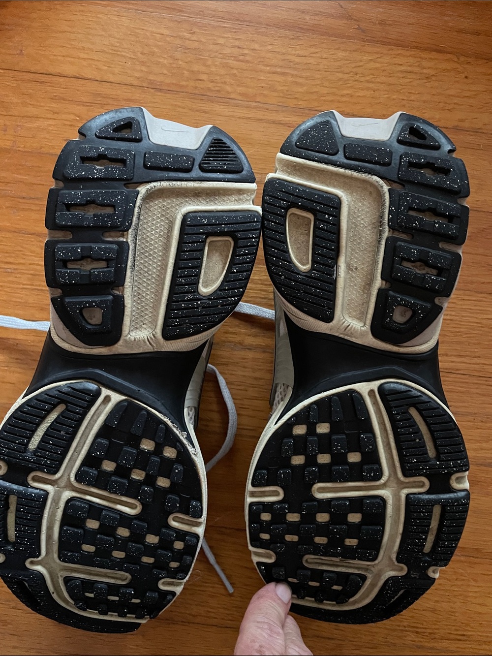 Nike Beige and White Mesh Trainer Sneakers - Picture 2 of 5